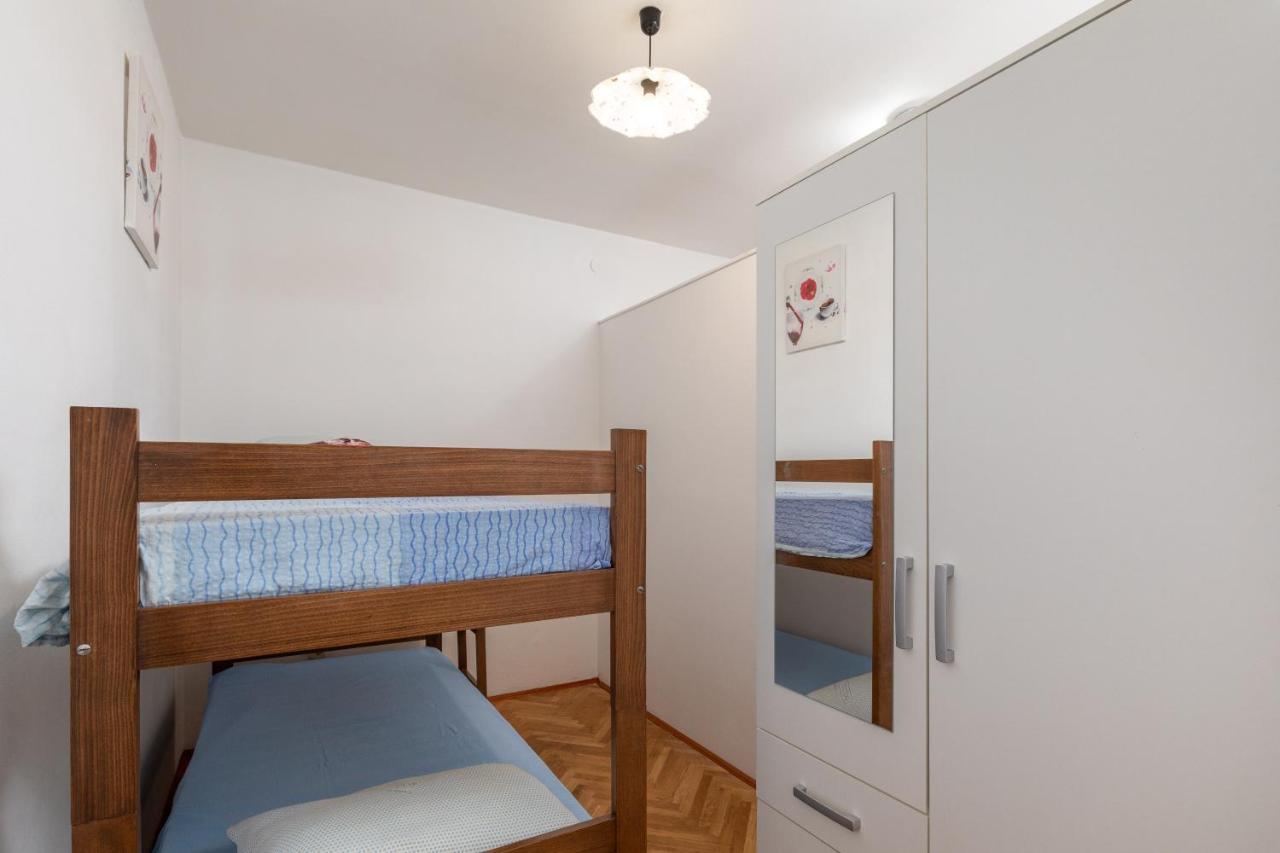 Valjalo Apartment *