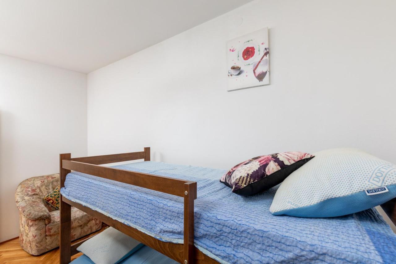 Valjalo Apartment *