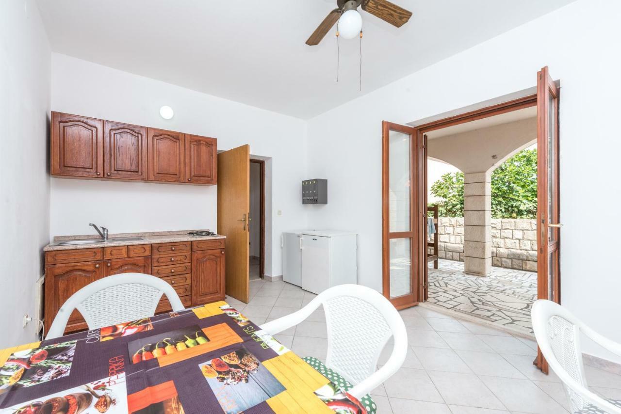 Valjalo Apartment